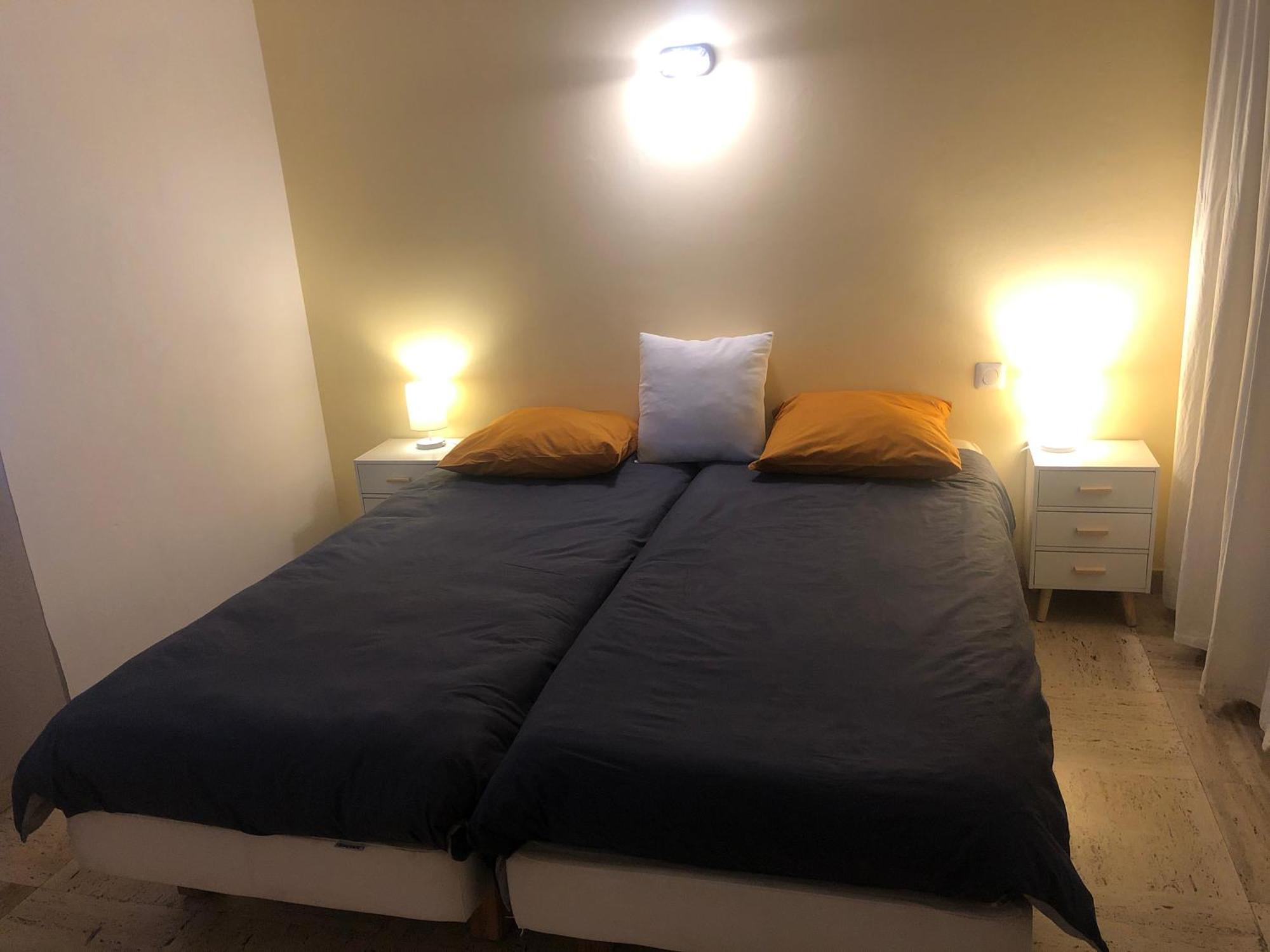 Chambre Pratique Avec Wc Et Vasque Attenant Du Rucher Naturaile Montagnac  Esterno foto